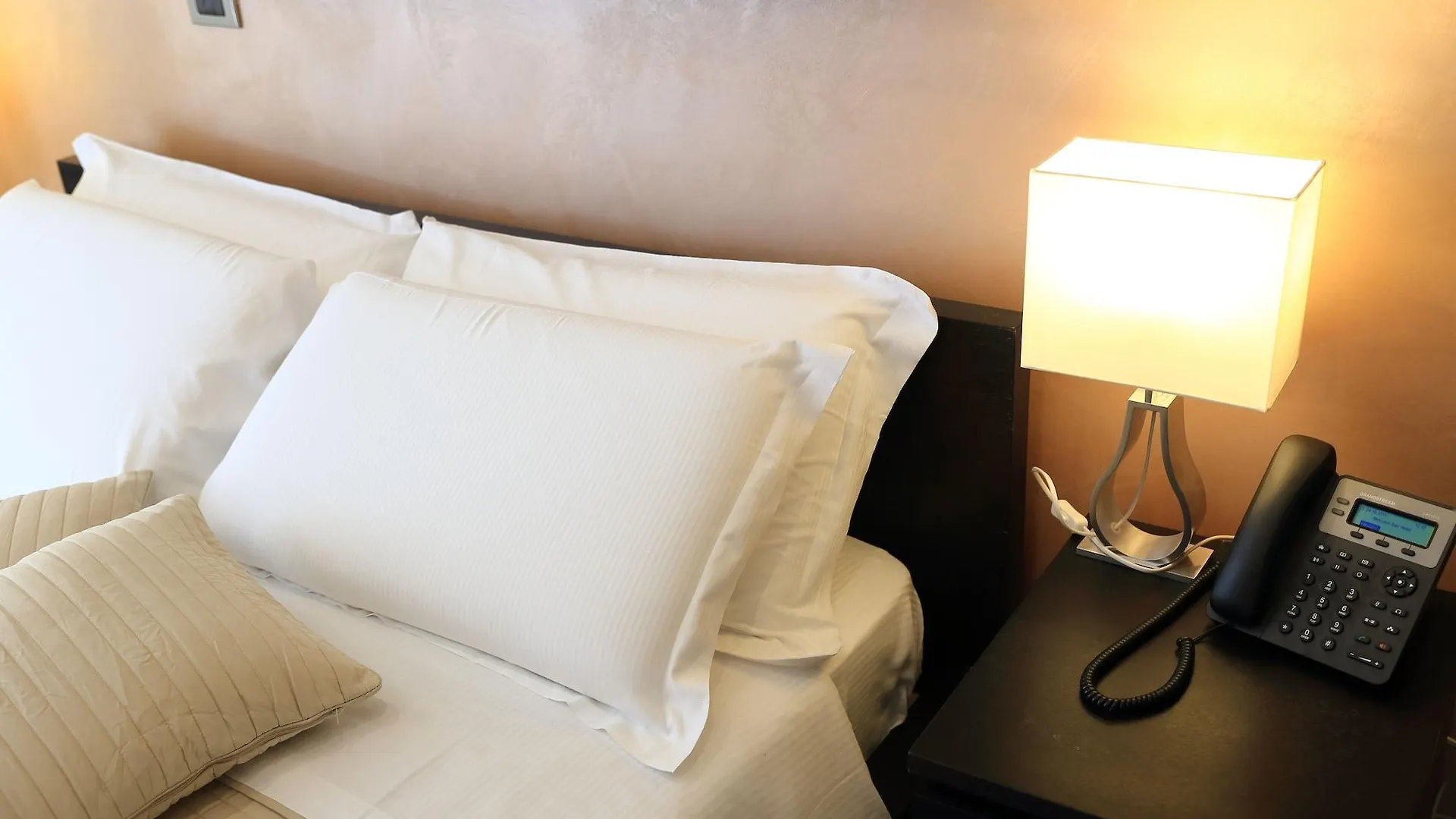 Mirko Luxury Inn Roma 3*,  Italia