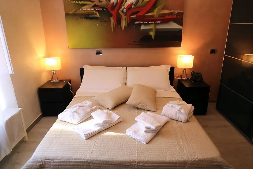 Mirko Luxury Inn Rome 3*,  Italy