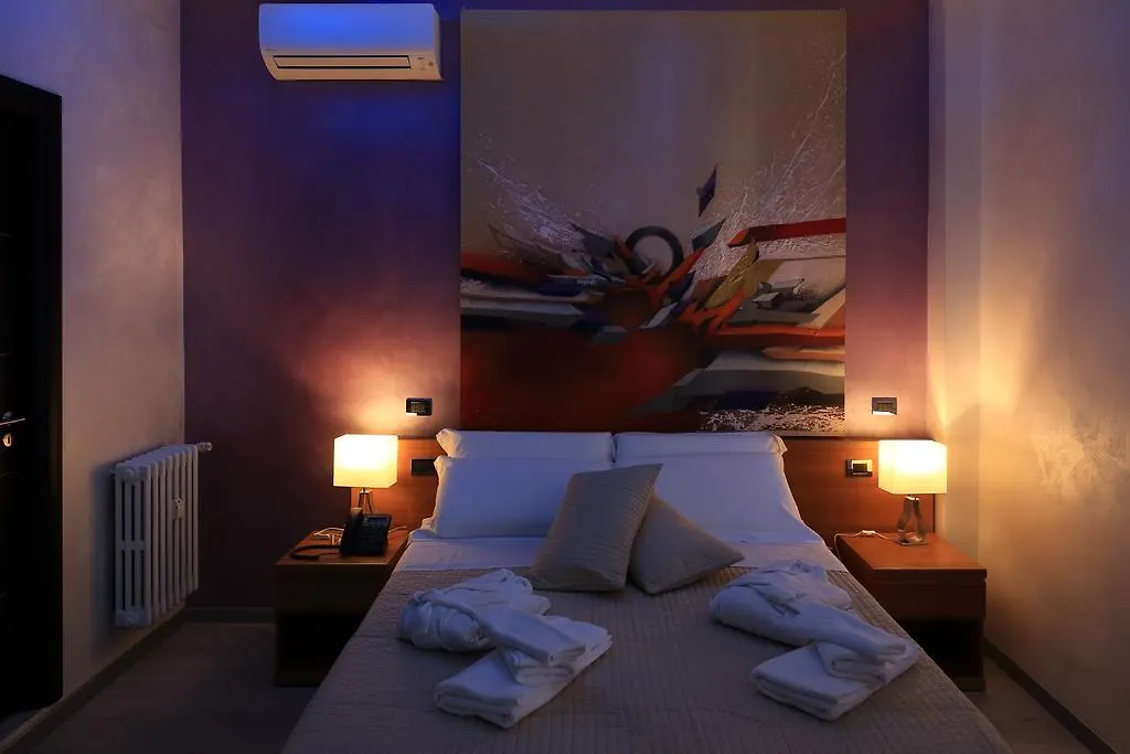 Mirko Luxury Inn Rome 3*,